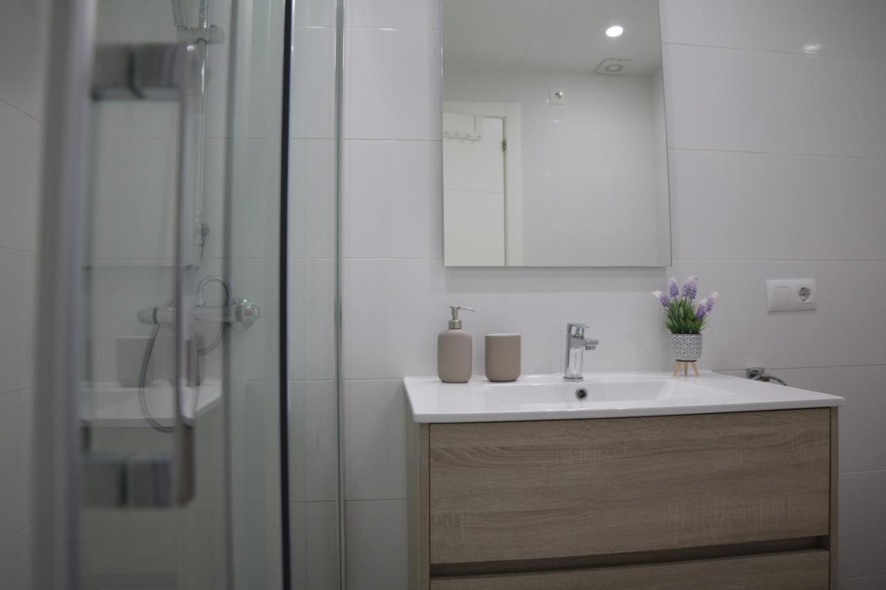 Modern Apartament Al Costat Del Parc De La Devesa Херона Екстериор снимка